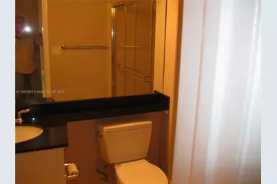 31 SE 5 St #1210, Miami, FL 33131 - Photo 20