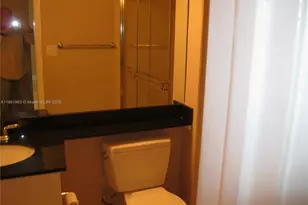 31 SE 5th St, Miami, FL 33131 - Photo 20