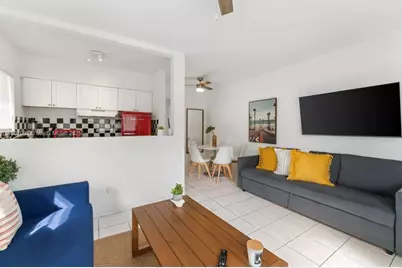 7721 Harding Ave #8, Miami Beach, FL 33141 - Photo 4