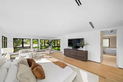 222 E Rivo Alto Dr, Miami Beach, FL 33139 - Photo 18