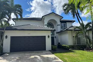 16132 SW 147th Ln, Miami, FL 33196 - Photo 2