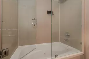 [Address not provided], Miami Beach, FL 33139 - Photo 26