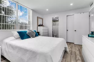 9310 Fontainebleau Blvd, Miami, FL 33172 - Photo 12