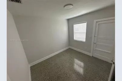 211 SW 18th Ave #2, Miami, FL 33135 - Photo 6