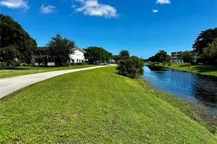 213 Oakridge N, Deerfield Beach, FL 33442 - Photo 32