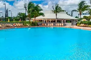 213 Oakridge N, Deerfield Beach, FL 33442 - Photo 38