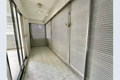 213 Oakridge  N #213, Deerfield Beach, FL 33442 - Photo 14