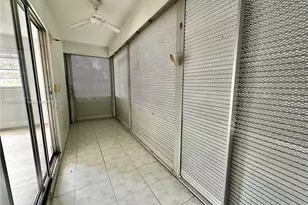 213 Oakridge N, Deerfield Beach, FL 33442 - Photo 14