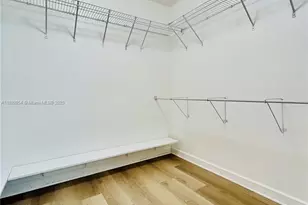 325 S Biscayne Blvd, Miami, FL 33131 - Photo 14