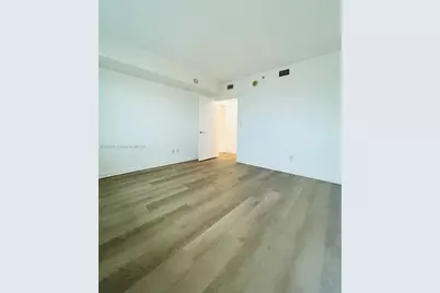 325 S Biscayne Blvd #3917, Miami, FL 33131 - Photo 12