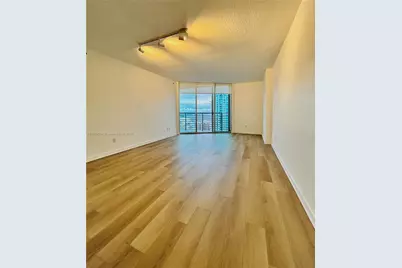 325 S Biscayne Blvd #3917, Miami, FL 33131 - Photo 8