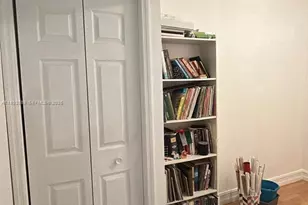 4675 W 18th Ct, Hialeah, FL 33012 - Photo 14