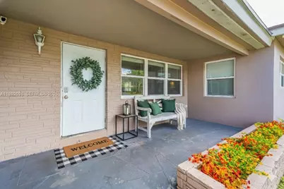 312 NW 35th St, Oakland Park, FL 33309 - Photo 1