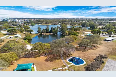 1178 NW 122nd Terrace, Pembroke Pines, FL 33026 - Photo 30