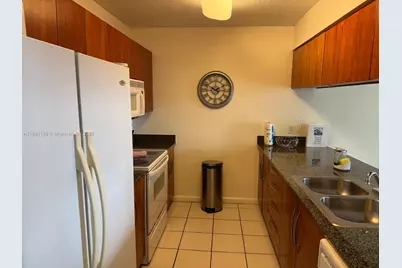 1200 Brickell Bay Dr #1919, Miami, FL 33131 - Photo 1