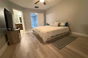 7636 Foxcroft Ln, Davie, FL 33328 - Photo 22