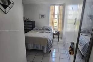 9688 Fontainebleau Blvd, Miami, FL 33172 - Photo 10