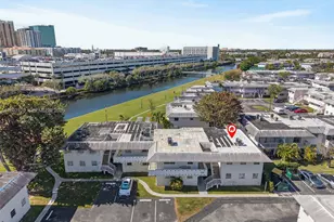 7330 SW 82nd St, Miami, FL 33143 - Photo 16