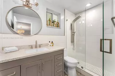 8995 SW 83rd St, Miami, FL 33173 - Photo 18