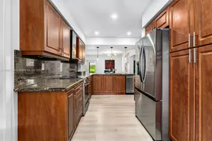 8995 SW 83rd St, Miami, FL 33173 - Photo 10