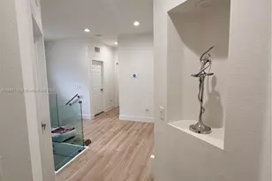 8640 NW 101st Pl, Doral, FL 33178 - Photo 22