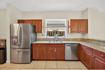 379 NE 25th Ter, Homestead, FL 33033 - Photo 14