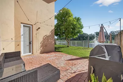 379 NE 25th Ter, Homestead, FL 33033 - Photo 40