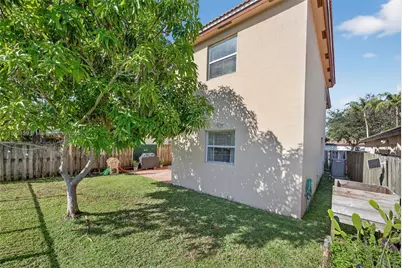 379 NE 25th Ter, Homestead, FL 33033 - Photo 42