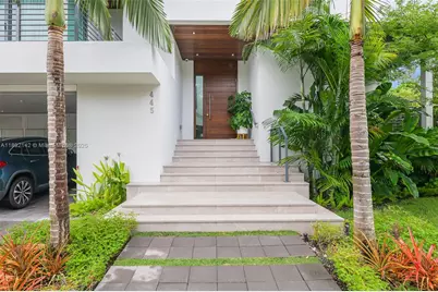 445 Ridgewood Rd, Key Biscayne, FL 33149 - Photo 1