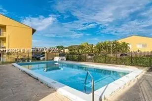 15470 SW 82nd Ln, Miami, FL 33193 - Photo 6