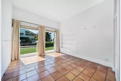 2120 S Bayshore Dr, Miami, FL 33133 - Photo 18