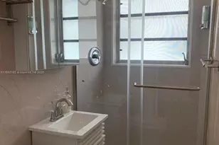 545 Michigan Ave, Miami Beach, FL 33139 - Photo 4