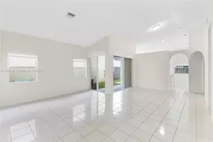 9934 NW 30th St, Doral, FL 33172 - Photo 4