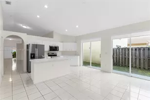 9934 NW 30th St, Doral, FL 33172 - Photo 8