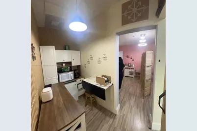 6405 NW 36th St, Virginia Gardens, FL 33166 - Photo 14