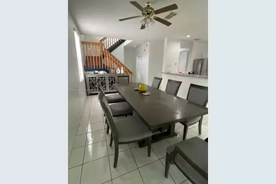10470 SW 16th St, Pembroke Pines, FL 33025 - Photo 18