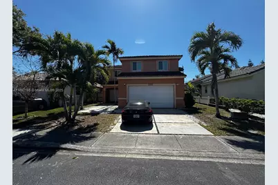 10470 SW 16th St, Pembroke Pines, FL 33025 - Photo 1