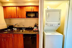 18001 SE Collins Ave, Sunny Isles Beach, FL 33160 - Photo 20