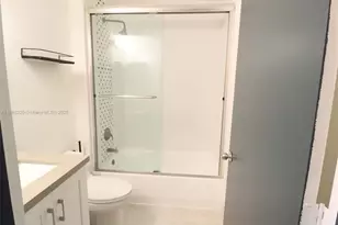 14010 NE 3rd Ct, Miami, FL 33161 - Photo 8