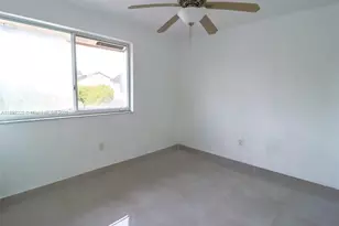 14010 NE 3rd Ct, Miami, FL 33161 - Photo 22