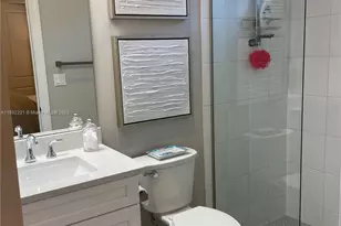 4960 Surfside Cir, Bradenton, FL 34211 - Photo 10