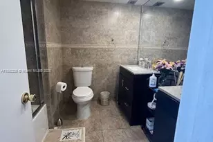 920 NE 199th St, Miami, FL 33179 - Photo 40