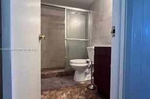 920 NE 199th St, Miami, FL 33179 - Photo 18