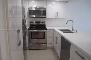 540 Brickell Key Dr, Miami, FL 33131 - Photo 14