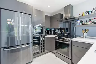 1428 Euclid Ave, Miami Beach, FL 33139 - Photo 2