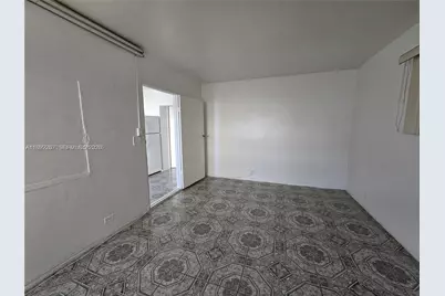 70 NW 77th St #11, Miami, FL 33150 - Photo 12