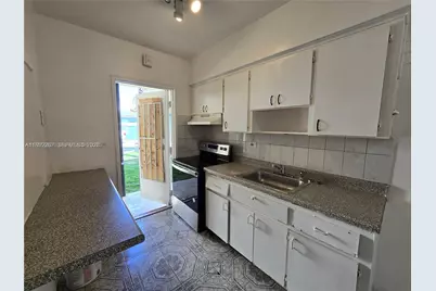 70 NW 77th St #11, Miami, FL 33150 - Photo 4