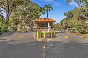 6061 N Falls Cir Dr, Lauderhill, FL 33319 - Photo 40