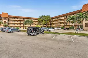 6061 N Falls Cir Dr, Lauderhill, FL 33319 - Photo 42