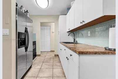 121 NW 7th Ave #121, Dania Beach, FL 33004 - Photo 2